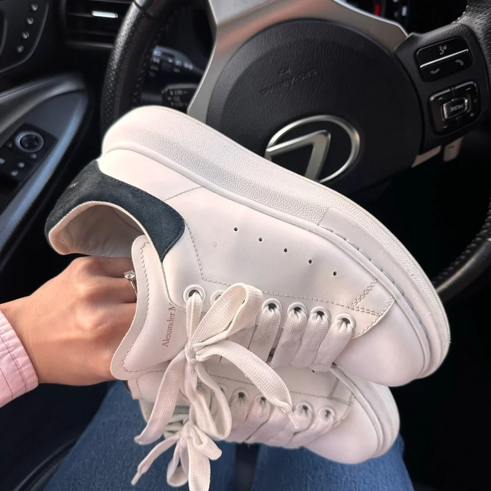 Alexander McQueen Woman Sneakers- Authentic - Picture 3 of 11